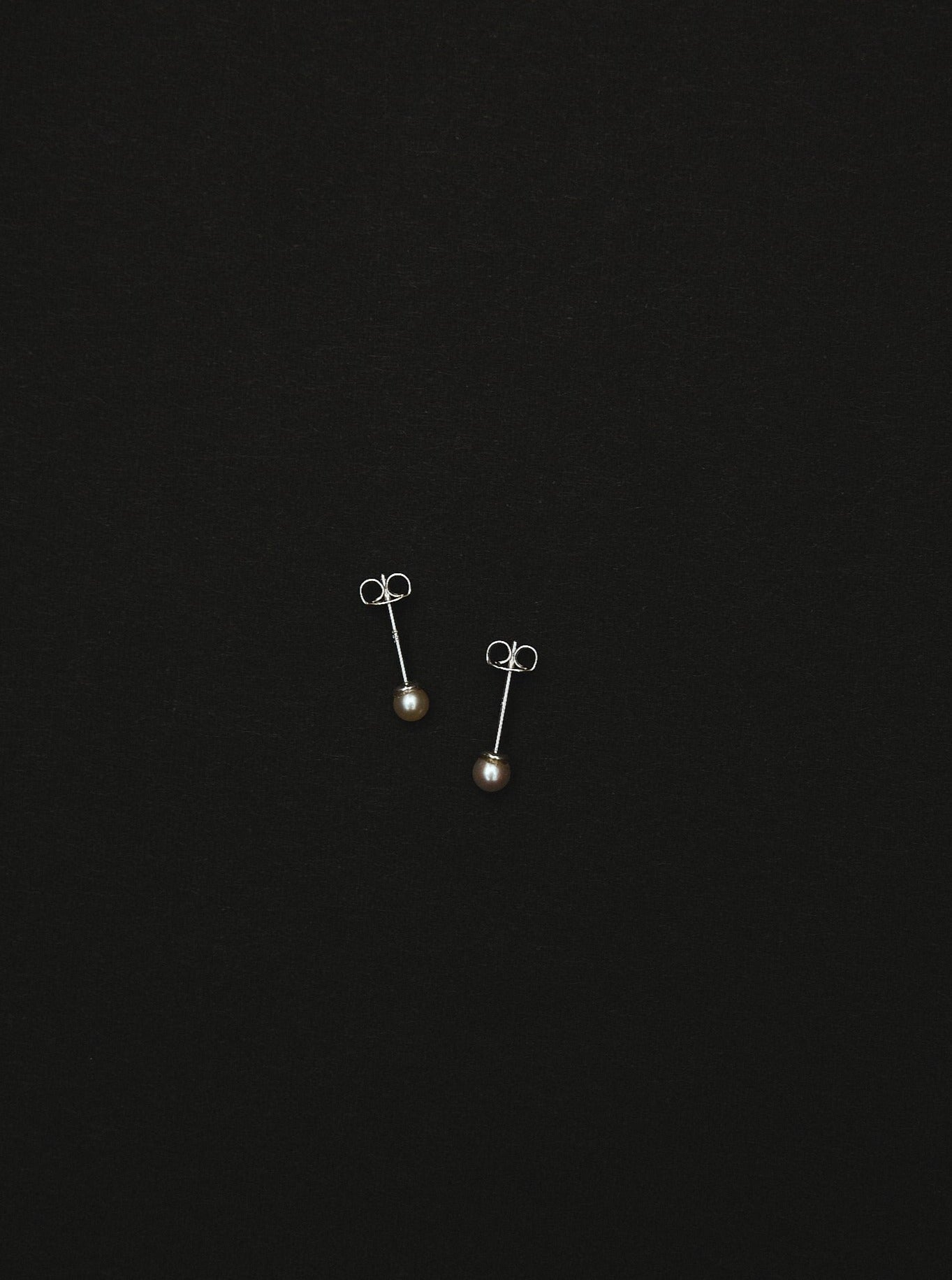 mini akoya pearl earring <m-002>