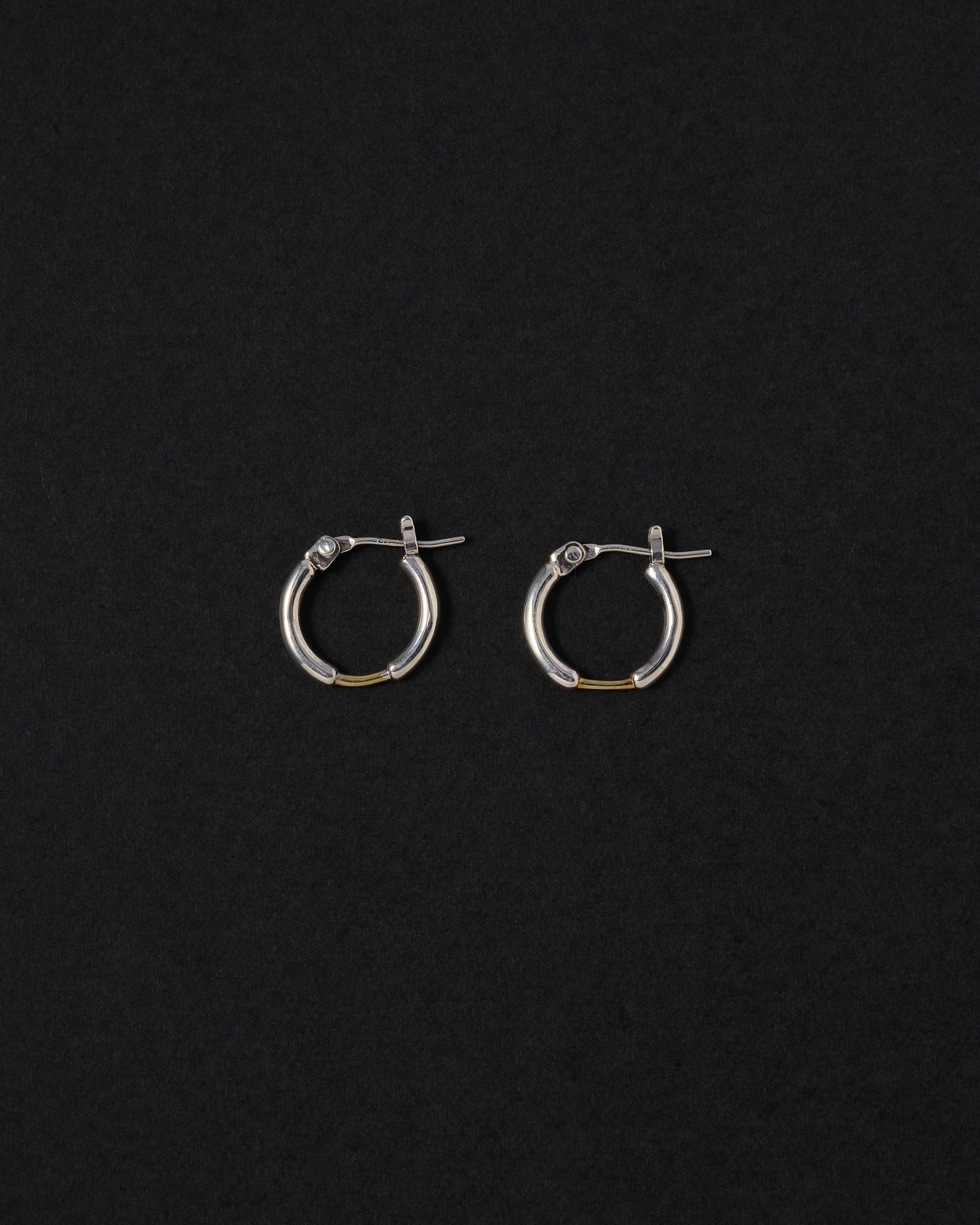 Bi-color Pipe Earrings/silver base <bi-001>