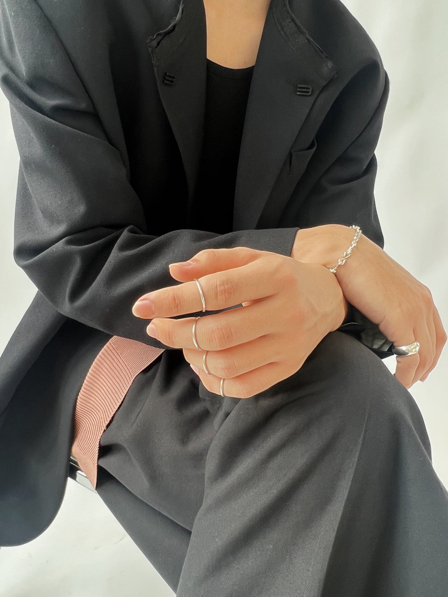 thin rings <t-002>
