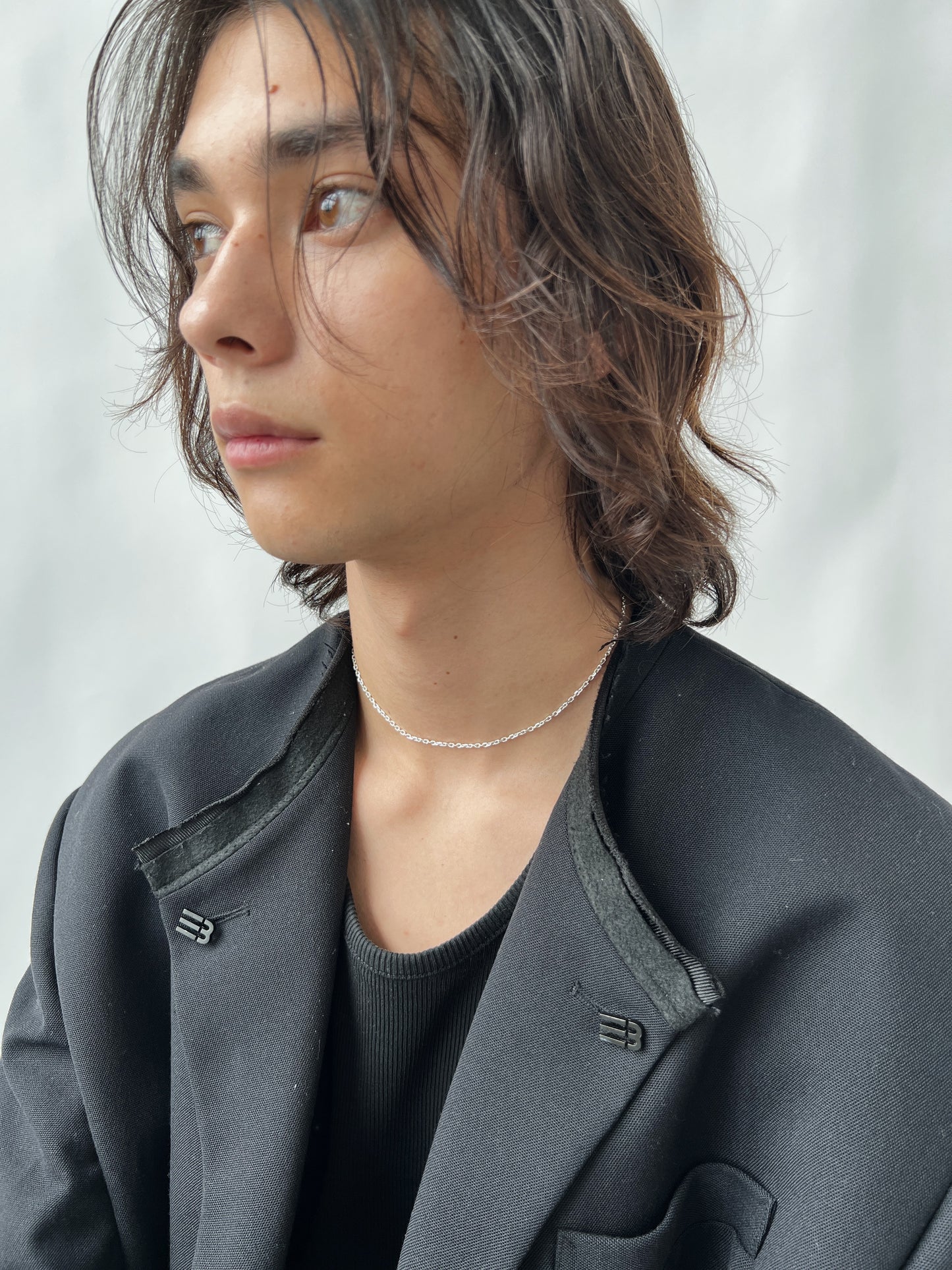 thin chain necklace <t-001>
