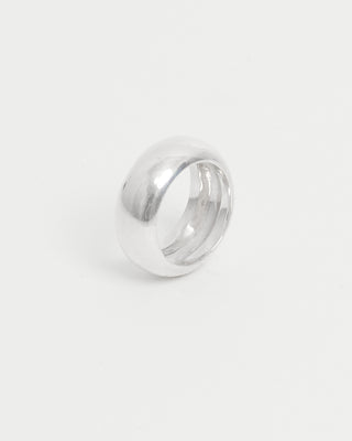 Curves Ring <c-001>
