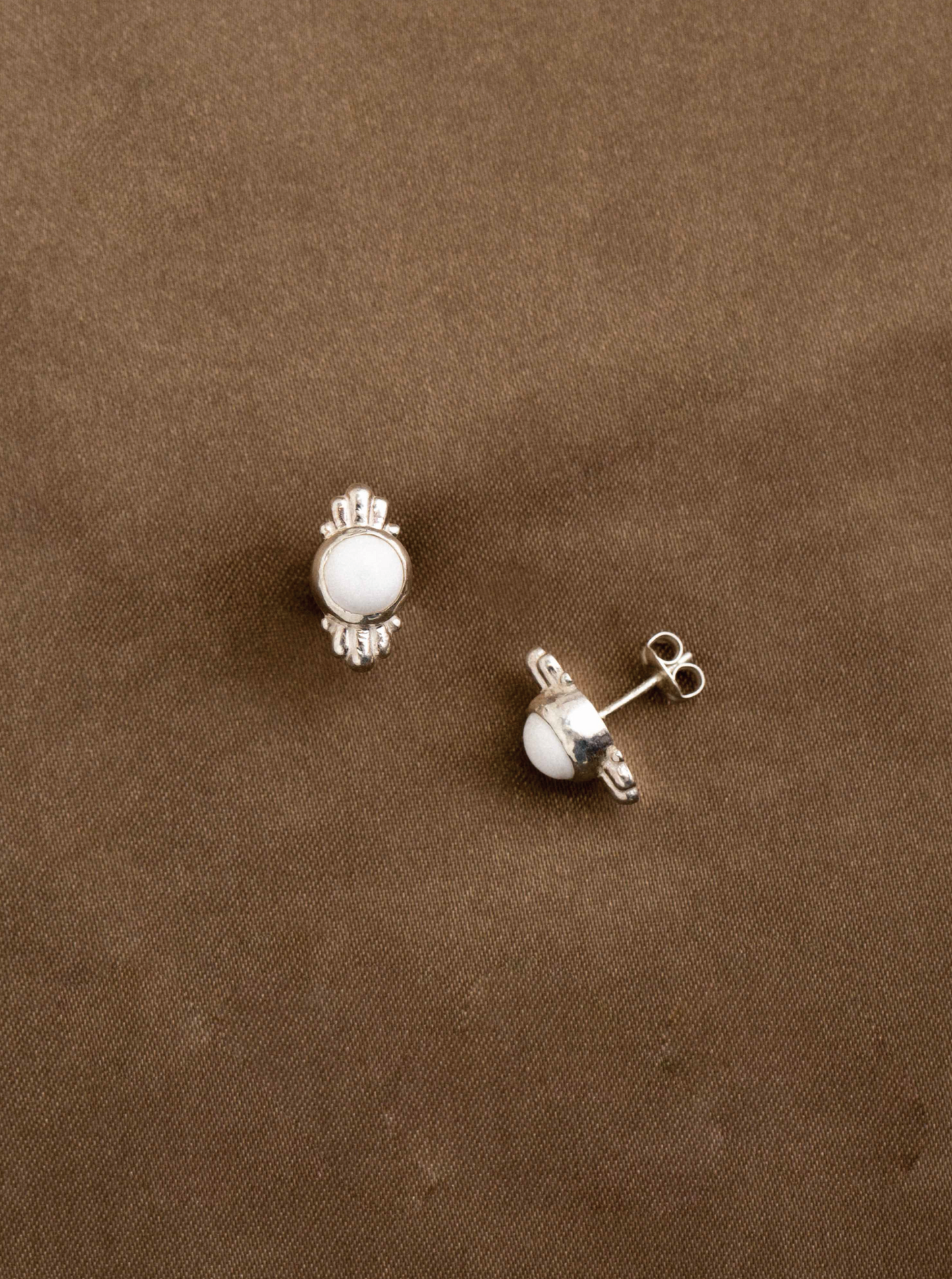 charm stone earring <c-006>
